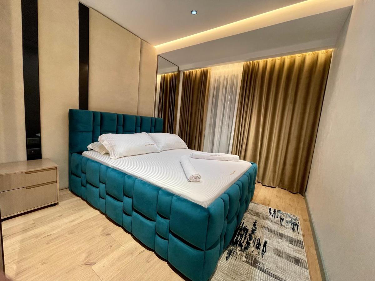 Queens Luxury Apartments Tirana Exterior foto