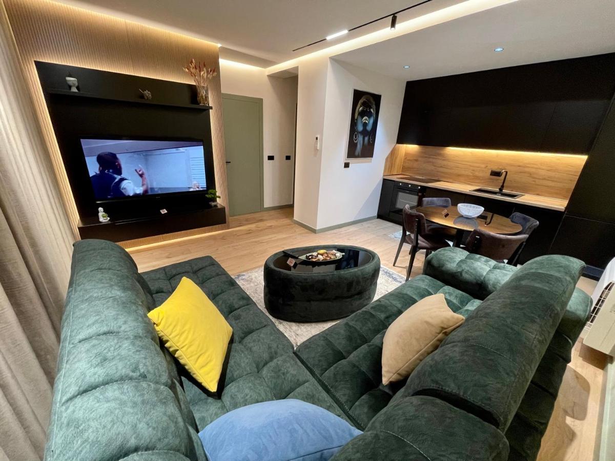 Queens Luxury Apartments Tirana Exterior foto