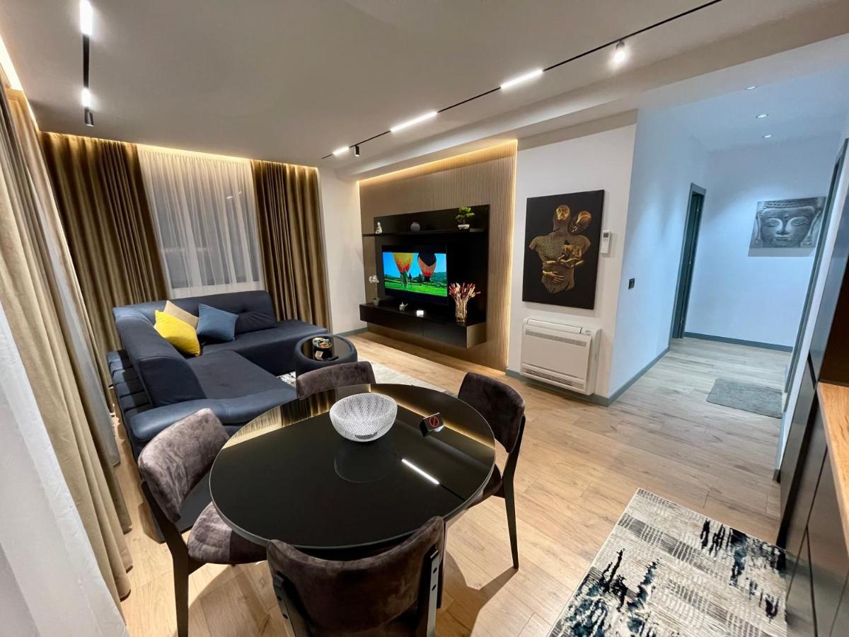 Queens Luxury Apartments Tirana Exterior foto