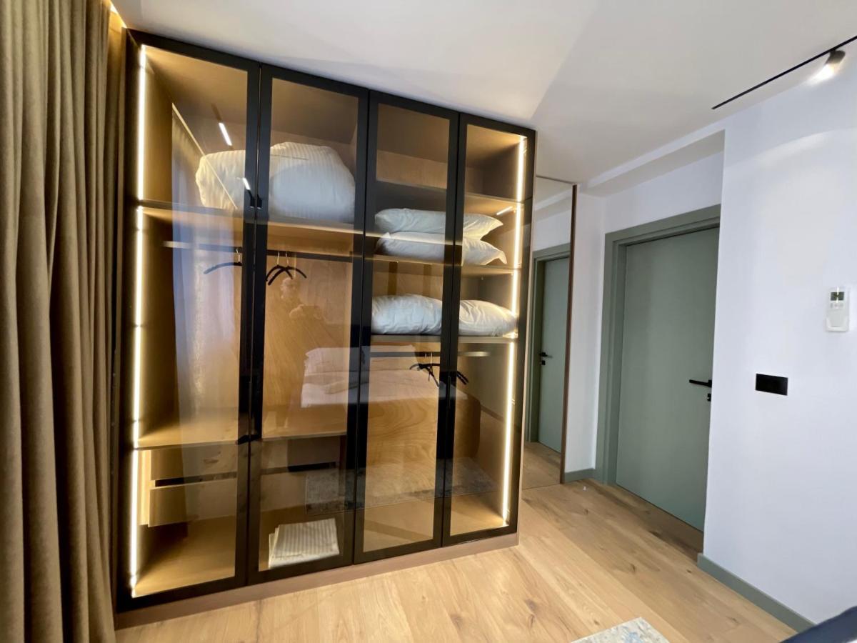 Queens Luxury Apartments Tirana Exterior foto