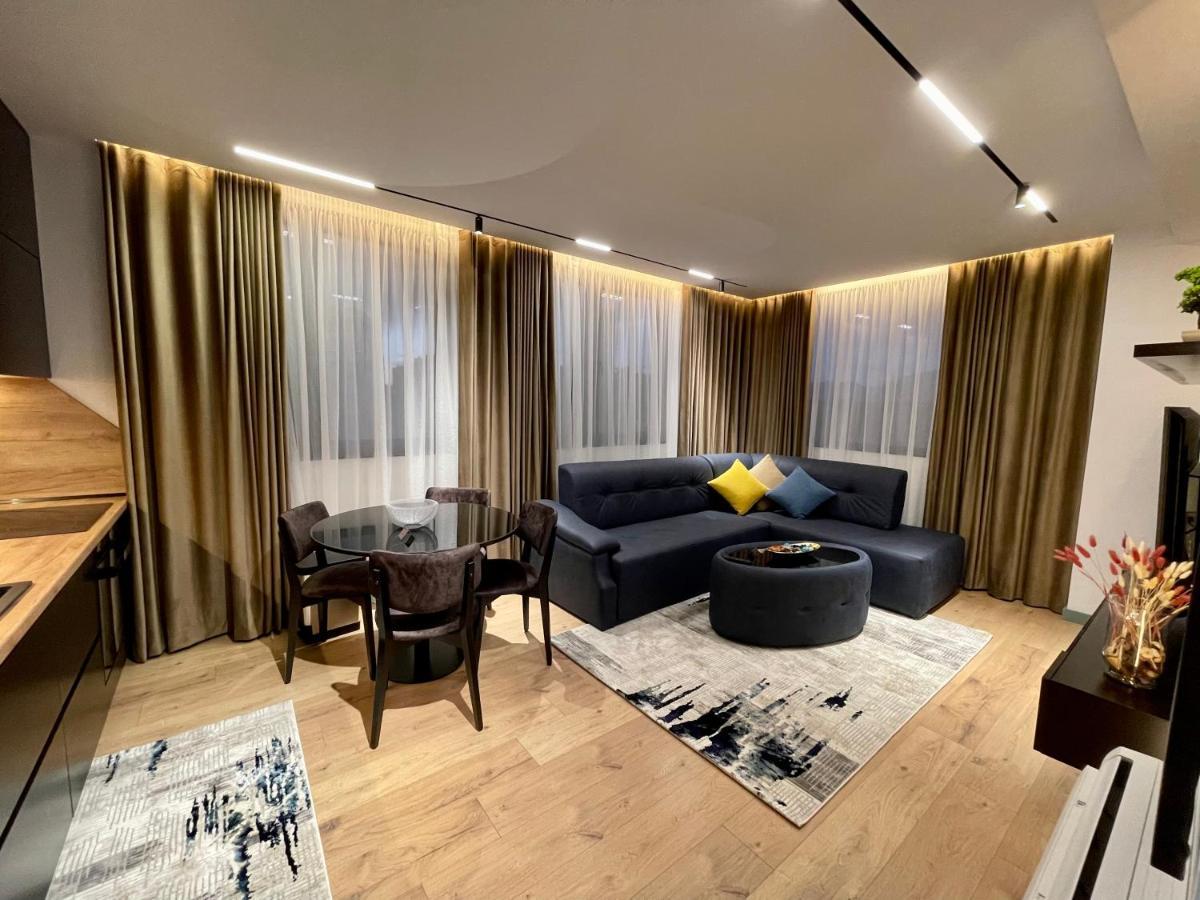 Queens Luxury Apartments Tirana Exterior foto