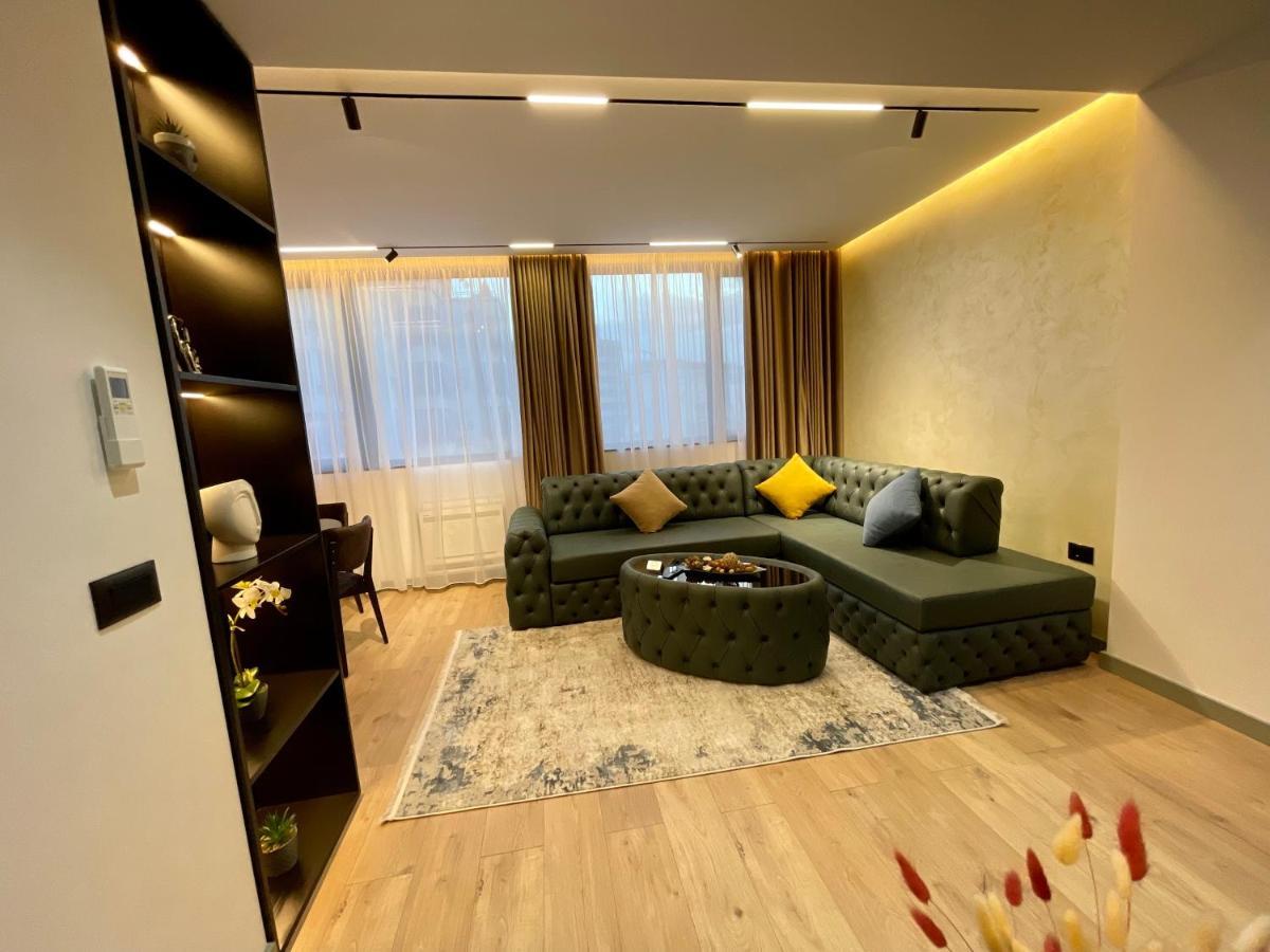 Queens Luxury Apartments Tirana Exterior foto